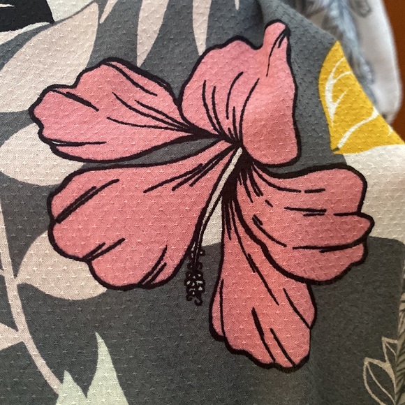 Lovestitch Flowy Blouse / size Sm. / Swimsuit coverup - Picture 9 of 15